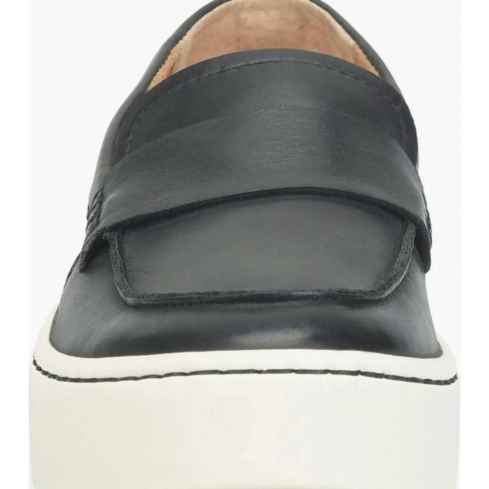 Born Marnie Women’s Slip-On Sneaker, Black, size 7.5